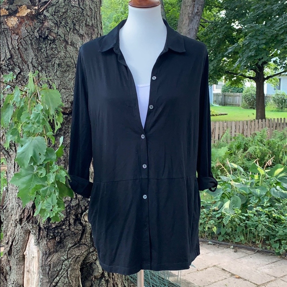 🌻J Jill Black Button Down Top🌻